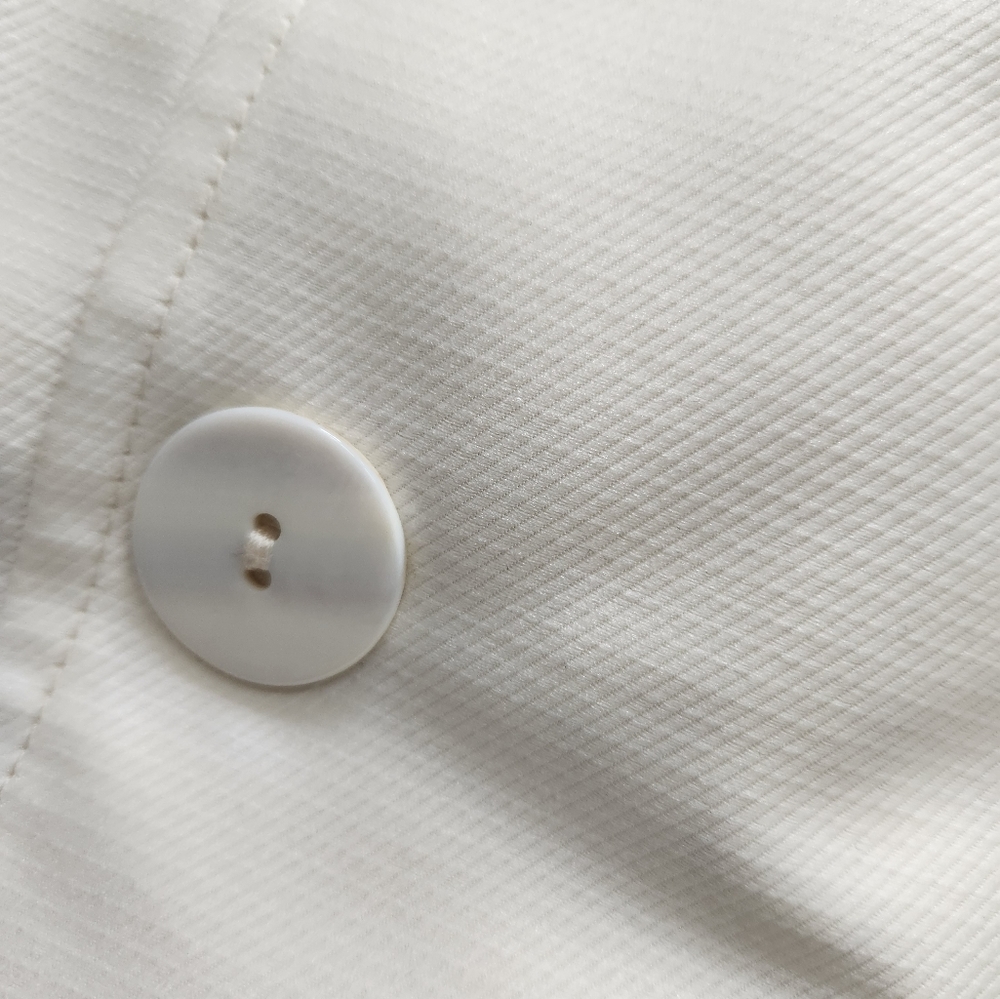 Cream trench coat - Picture 6 of 7